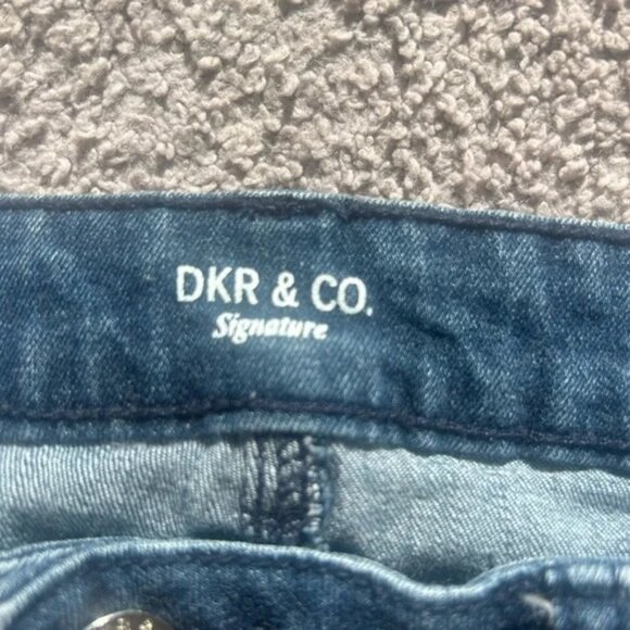 DKR & co jeans with gorgeous embroidery on the bottoms of the jeans and zippers - Picture 6 of 6